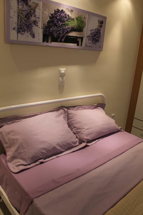 Cozy Studio Apartment In Pireus エクステリア 写真