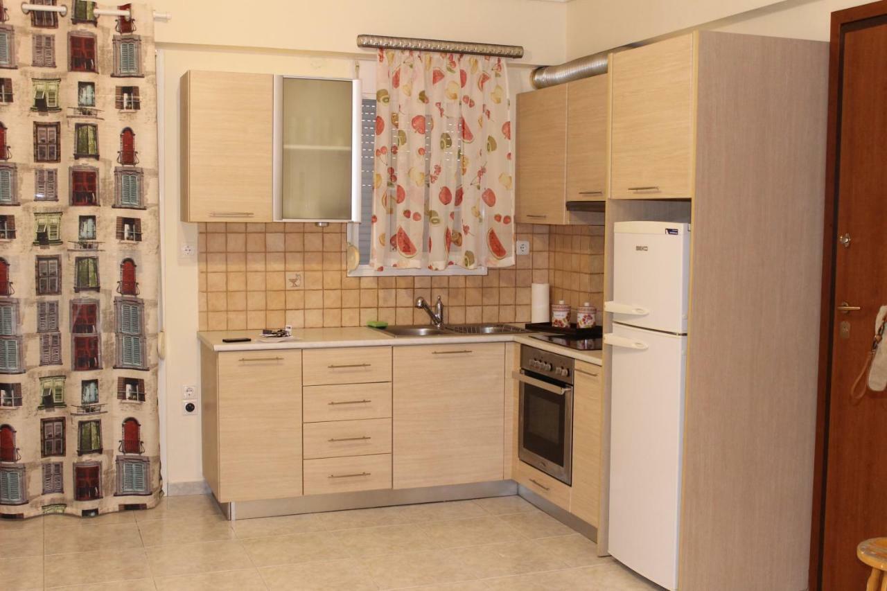 Cozy Studio Apartment In Pireus エクステリア 写真