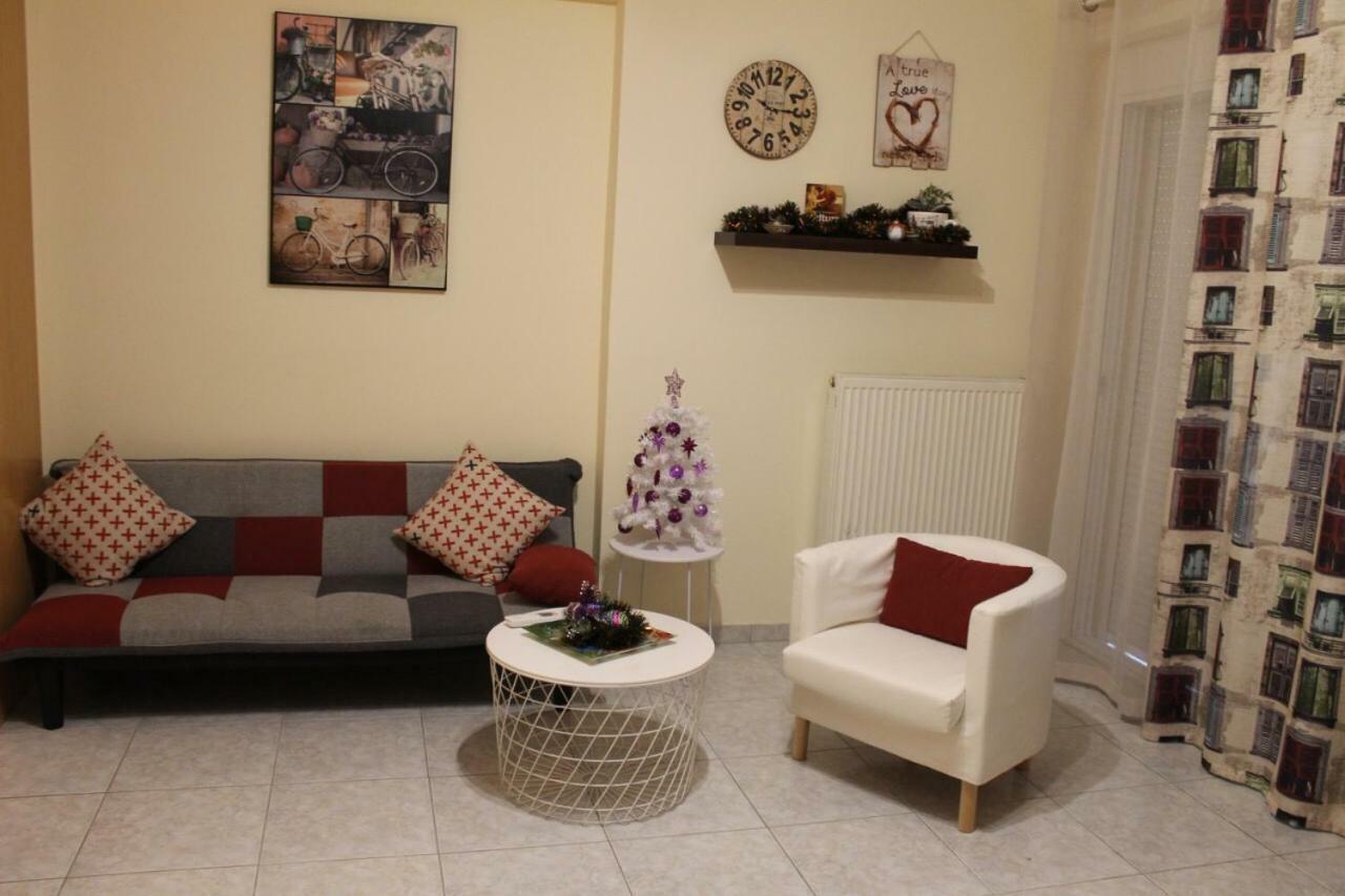 Cozy Studio Apartment In Pireus エクステリア 写真